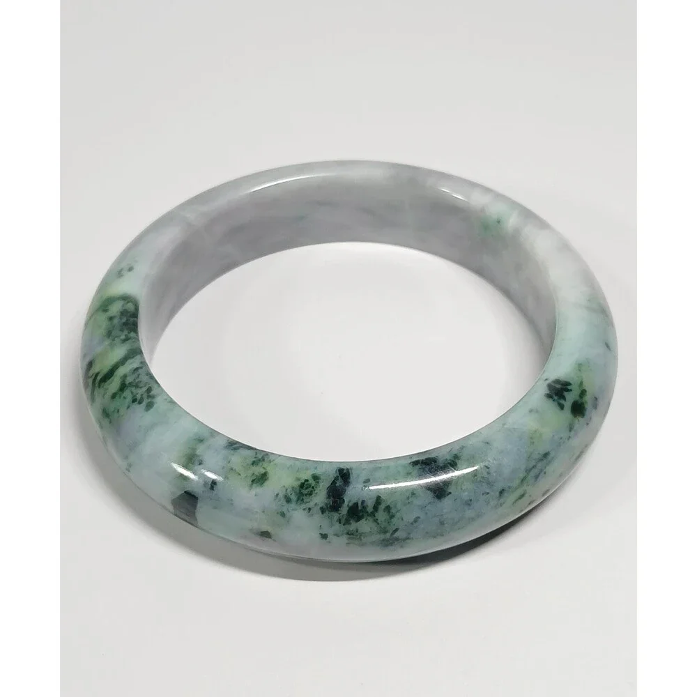 Moss in Snow Jade Bangle 67mm 110g